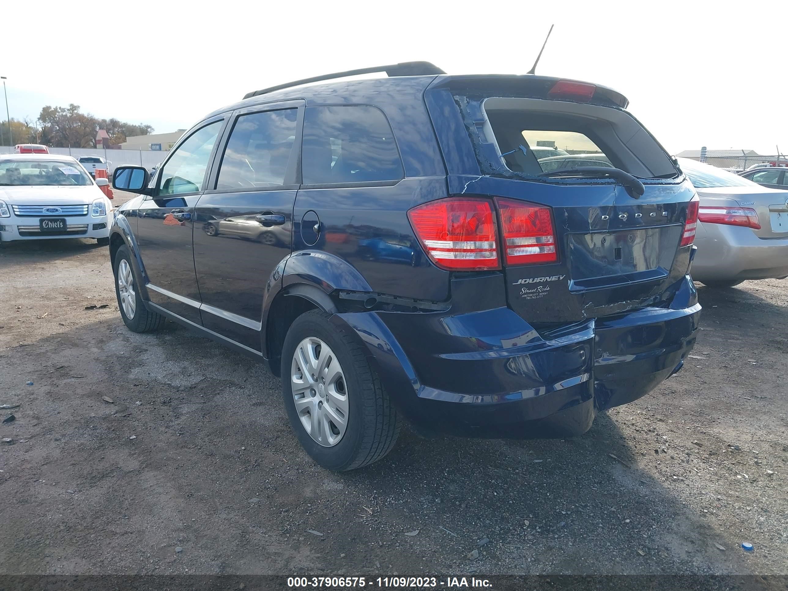 Photo 2 VIN: 3C4PDCAB5HT539328 - DODGE JOURNEY 