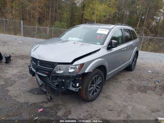 Photo 1 VIN: 3C4PDCAB5HT577075 - DODGE JOURNEY 