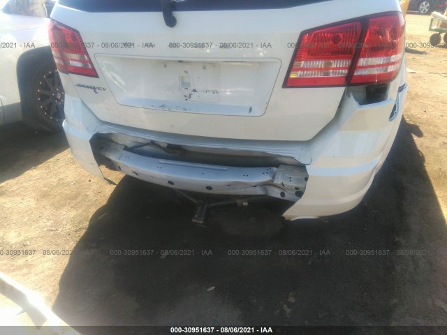 Photo 5 VIN: 3C4PDCAB5HT637873 - DODGE JOURNEY 