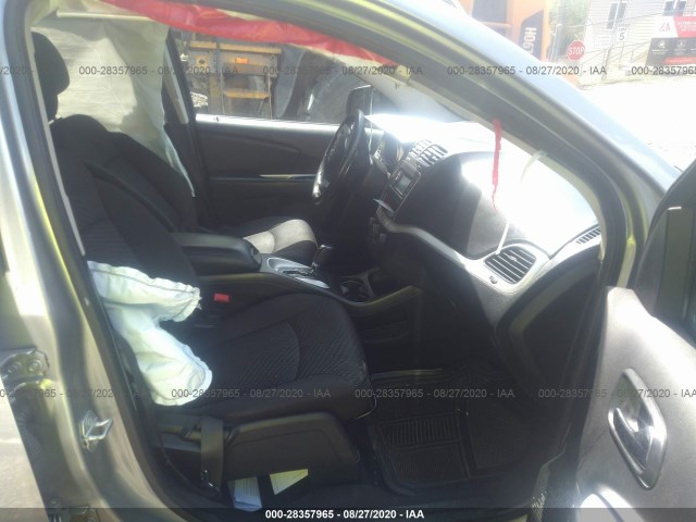 Photo 4 VIN: 3C4PDCAB5HT694980 - DODGE JOURNEY 