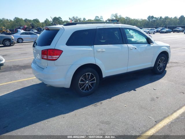 Photo 3 VIN: 3C4PDCAB5JT145267 - DODGE JOURNEY 