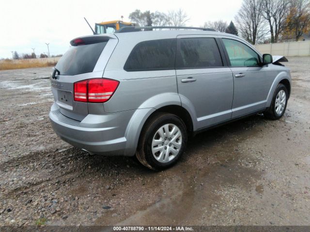 Photo 3 VIN: 3C4PDCAB5JT183727 - DODGE JOURNEY 