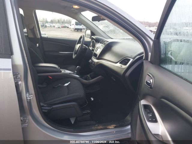 Photo 4 VIN: 3C4PDCAB5JT183727 - DODGE JOURNEY 