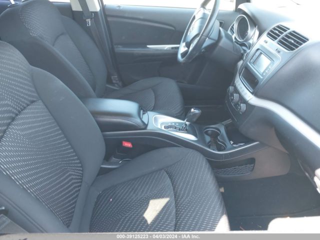 Photo 4 VIN: 3C4PDCAB5JT236328 - DODGE JOURNEY 