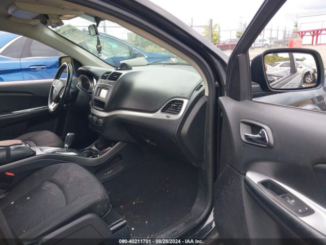 Photo 4 VIN: 3C4PDCAB5JT275565 - DODGE JOURNEY 