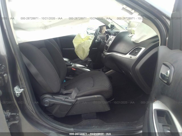 Photo 4 VIN: 3C4PDCAB5JT385368 - DODGE JOURNEY 