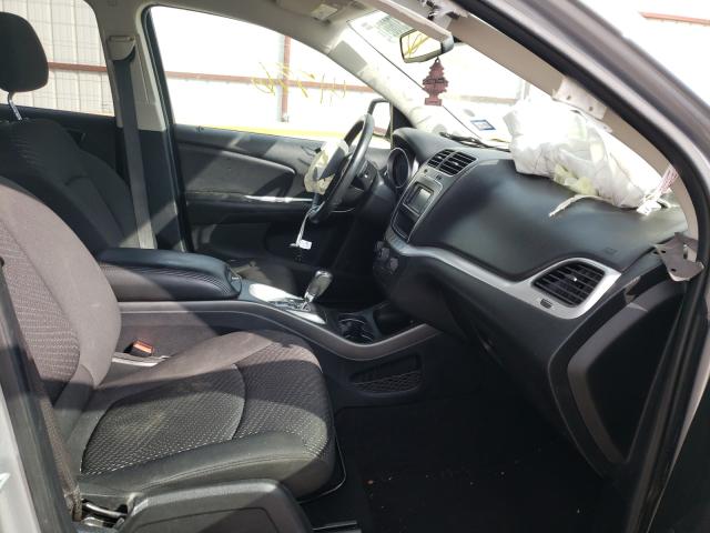 Photo 4 VIN: 3C4PDCAB5JT427652 - DODGE JOURNEY SE 