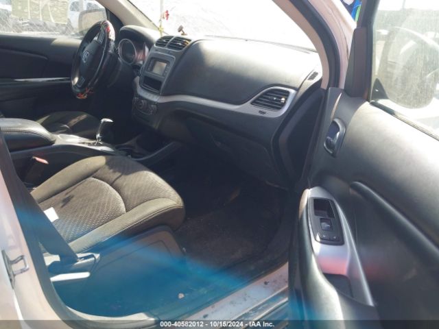 Photo 4 VIN: 3C4PDCAB5KT860938 - DODGE JOURNEY 