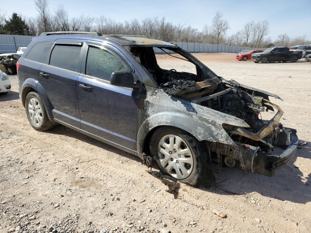 Photo 3 VIN: 3C4PDCAB5KT868313 - DODGE JOURNEY 