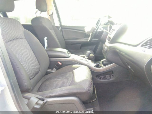 Photo 4 VIN: 3C4PDCAB5LT262575 - DODGE JOURNEY 