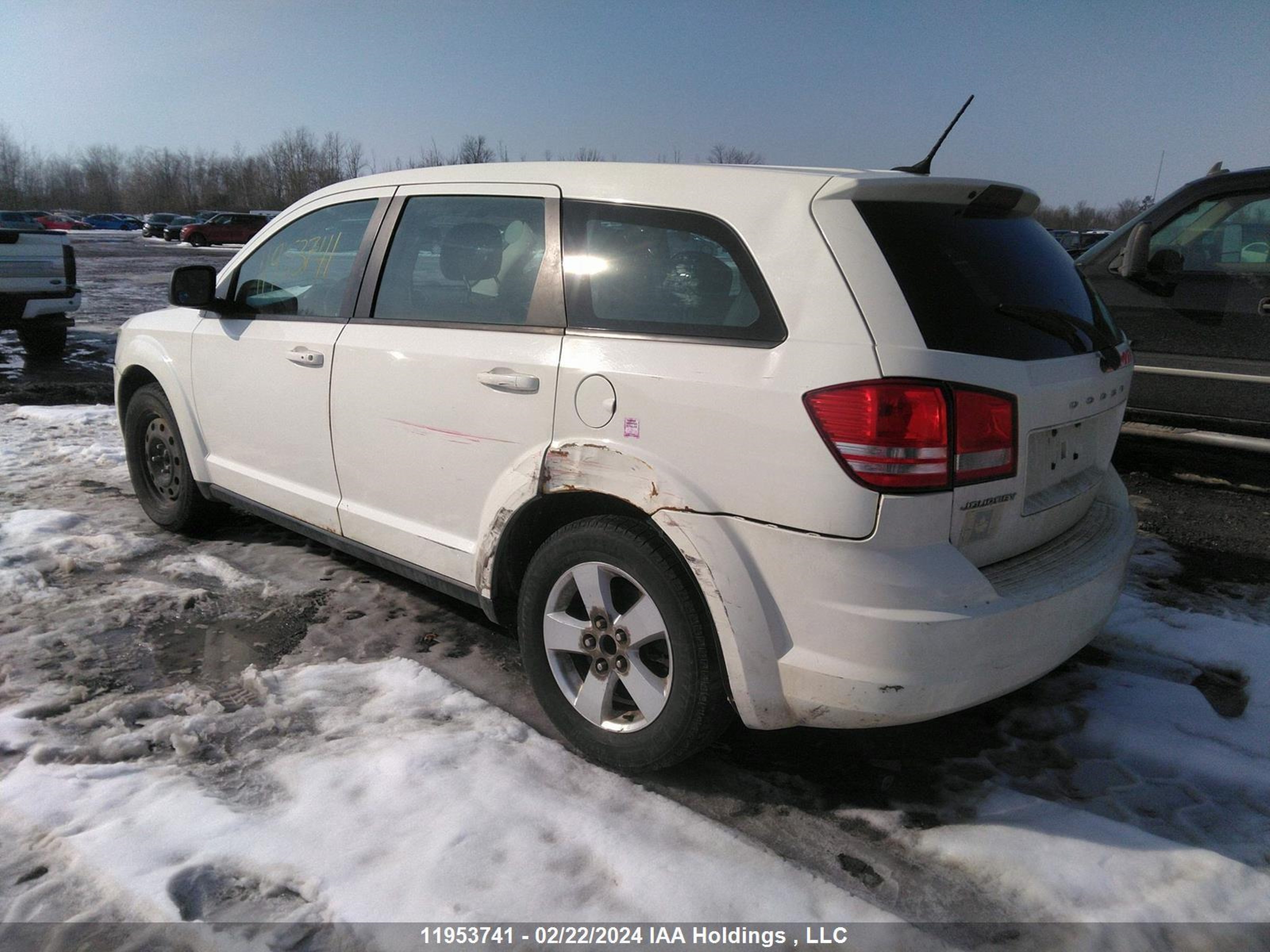 Photo 2 VIN: 3C4PDCAB6ET148247 - DODGE JOURNEY 