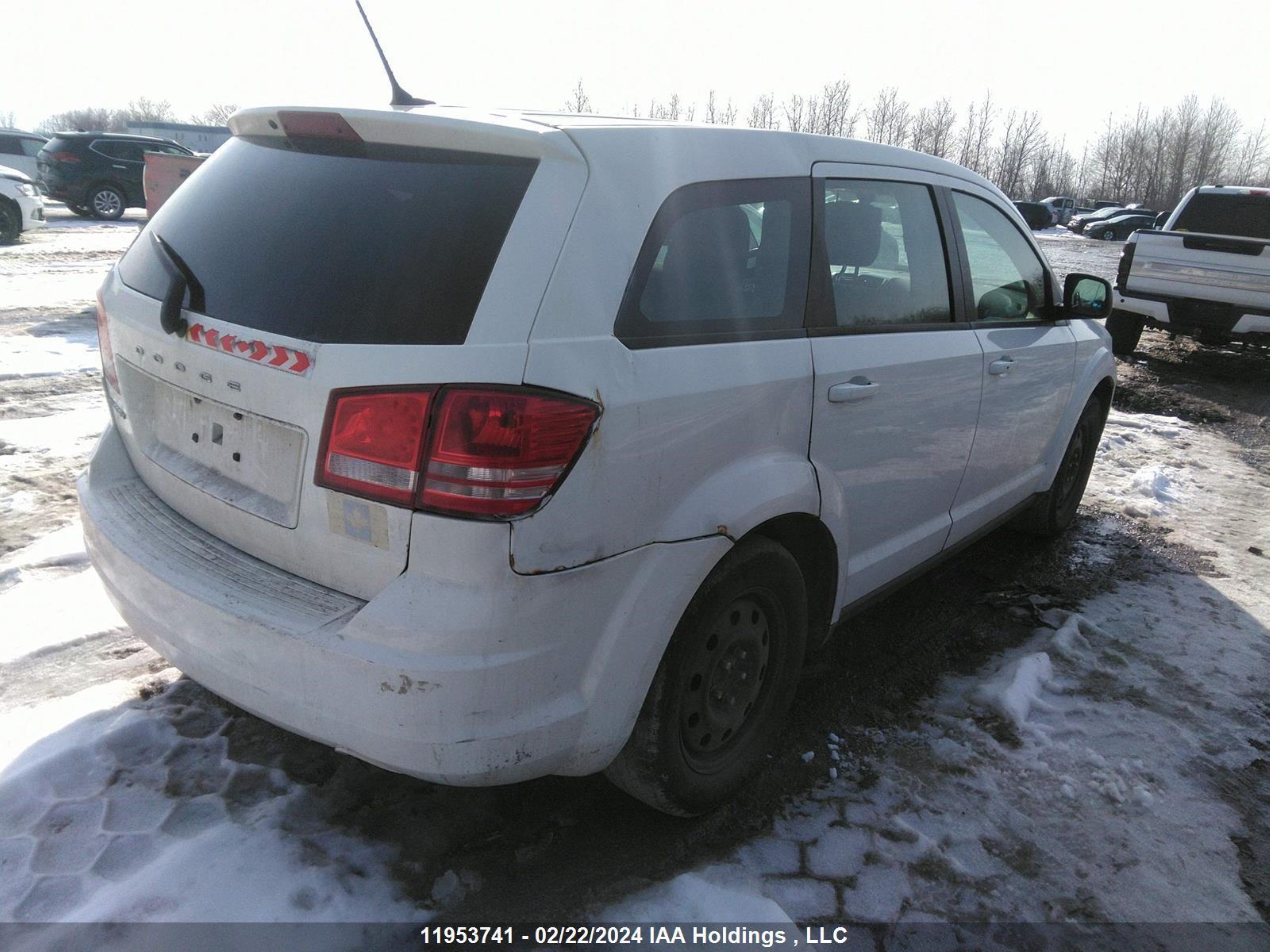 Photo 3 VIN: 3C4PDCAB6ET148247 - DODGE JOURNEY 