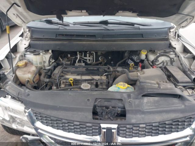 Photo 9 VIN: 3C4PDCAB6GT116580 - DODGE JOURNEY 