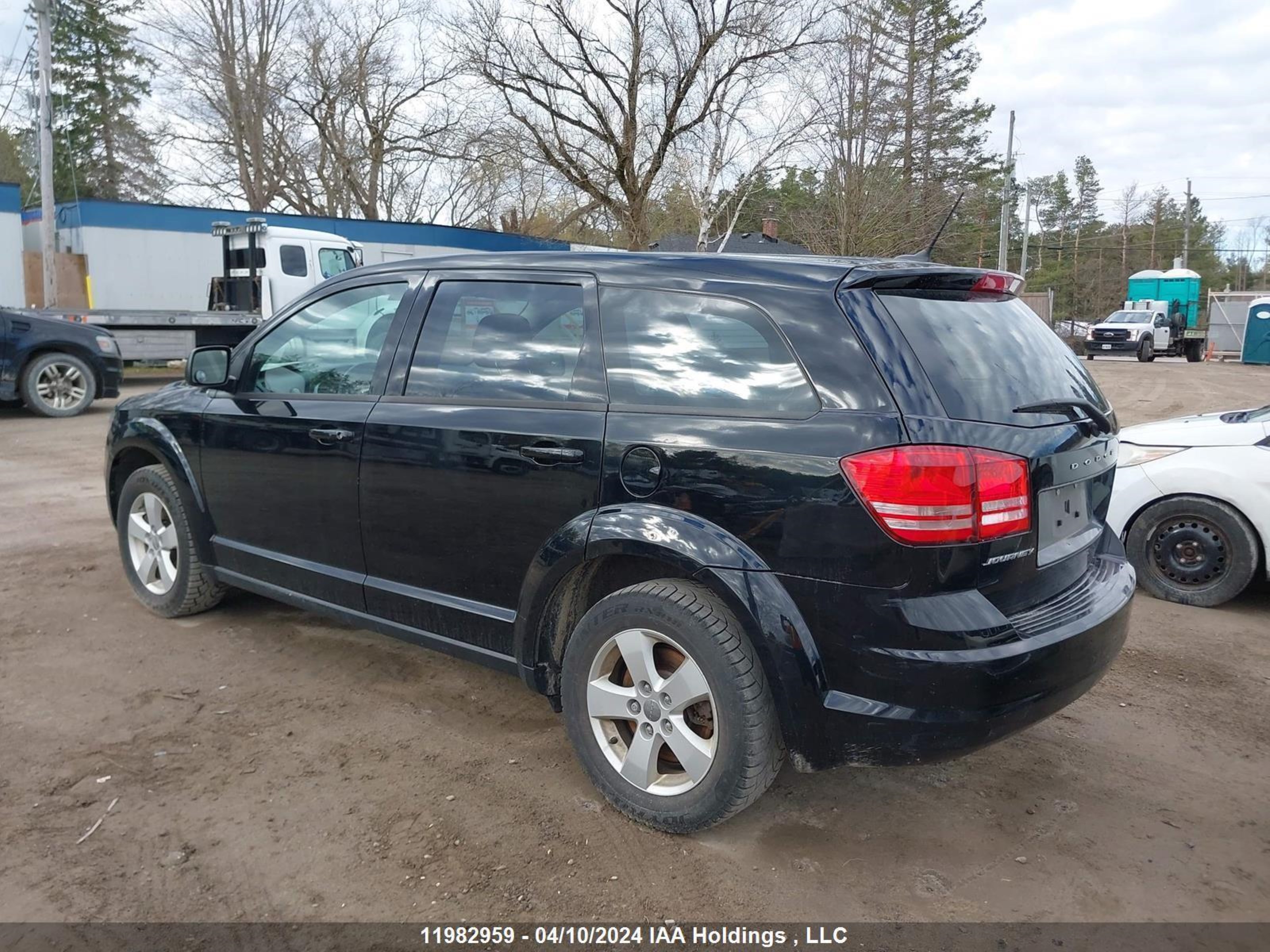 Photo 2 VIN: 3C4PDCAB6GT248562 - DODGE JOURNEY 