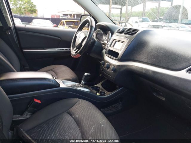 Photo 4 VIN: 3C4PDCAB6HT527902 - DODGE JOURNEY 