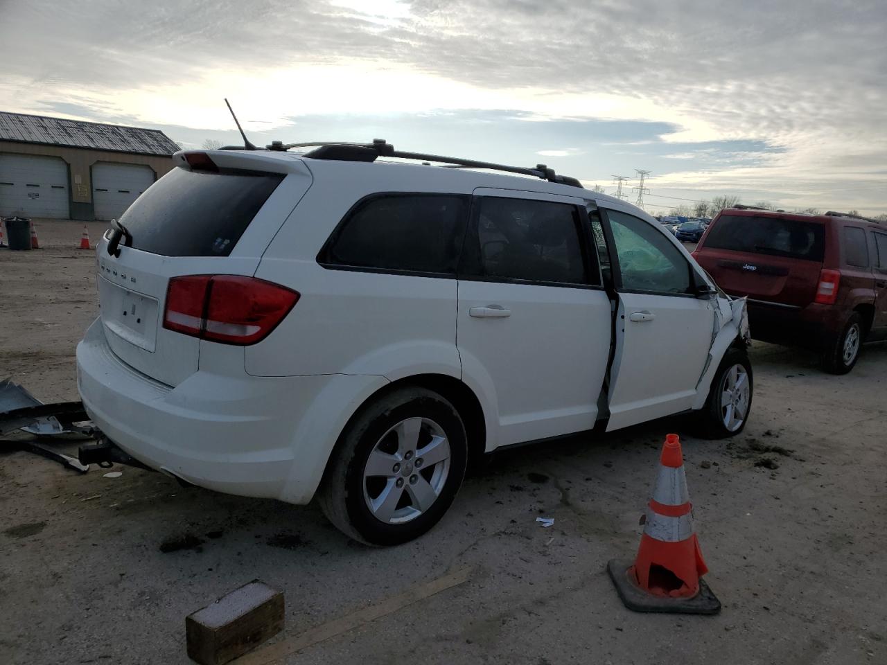 Photo 2 VIN: 3C4PDCAB6HT606020 - DODGE JOURNEY 