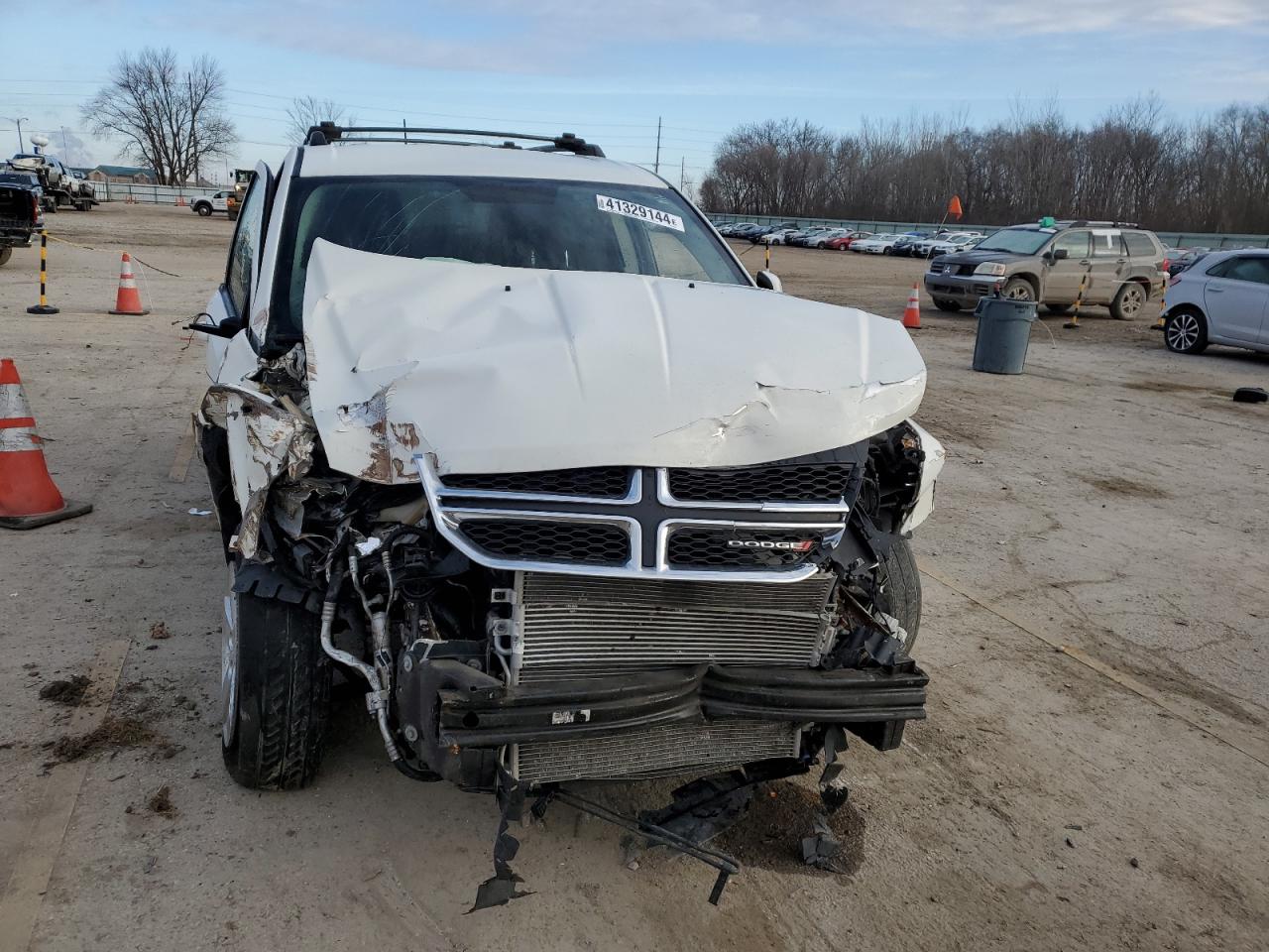 Photo 4 VIN: 3C4PDCAB6HT606020 - DODGE JOURNEY 