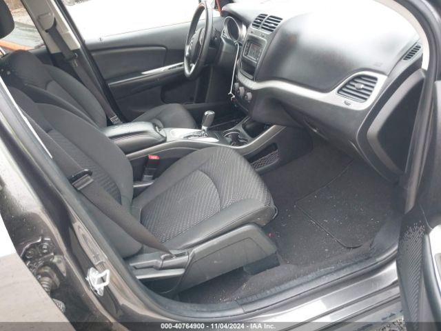 Photo 4 VIN: 3C4PDCAB6JT158626 - DODGE JOURNEY 