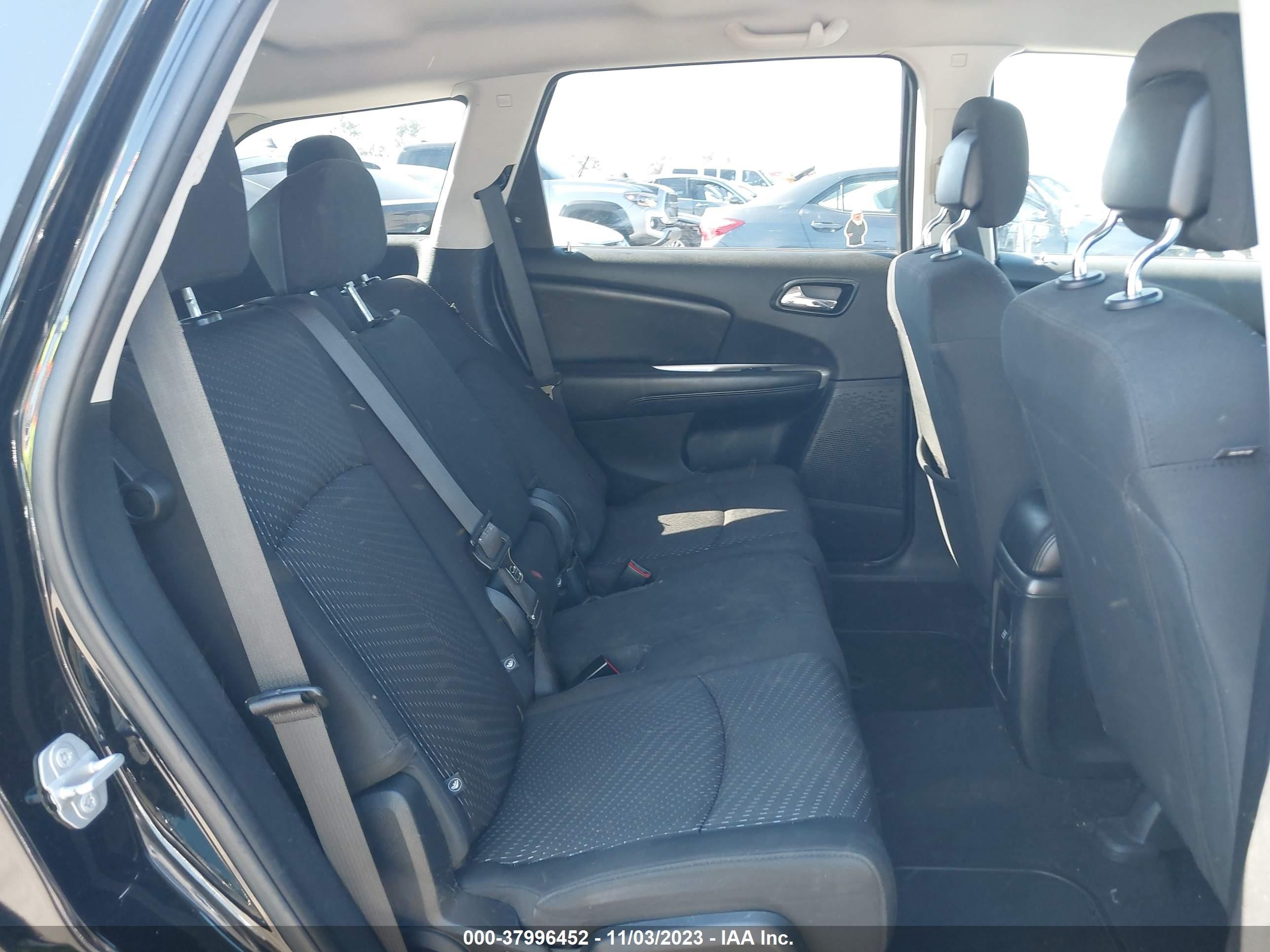 Photo 7 VIN: 3C4PDCAB6JT242557 - DODGE JOURNEY 