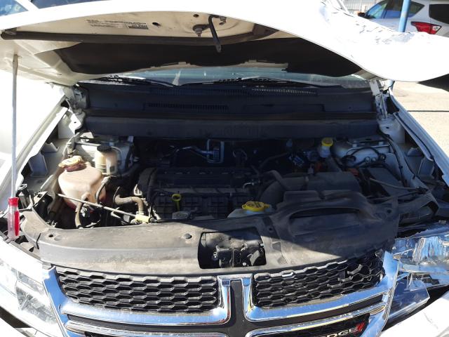 Photo 6 VIN: 3C4PDCAB6JT275557 - DODGE JOURNEY 