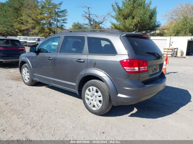 Photo 2 VIN: 3C4PDCAB6JT302627 - DODGE JOURNEY 