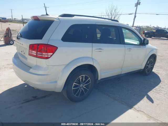 Photo 3 VIN: 3C4PDCAB6JT445545 - DODGE JOURNEY 