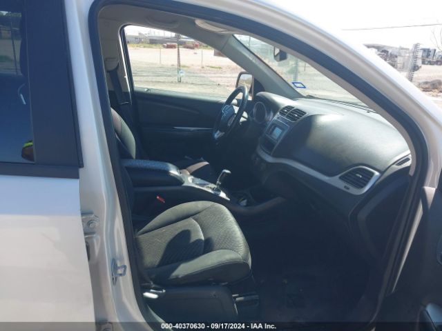 Photo 4 VIN: 3C4PDCAB6JT445545 - DODGE JOURNEY 