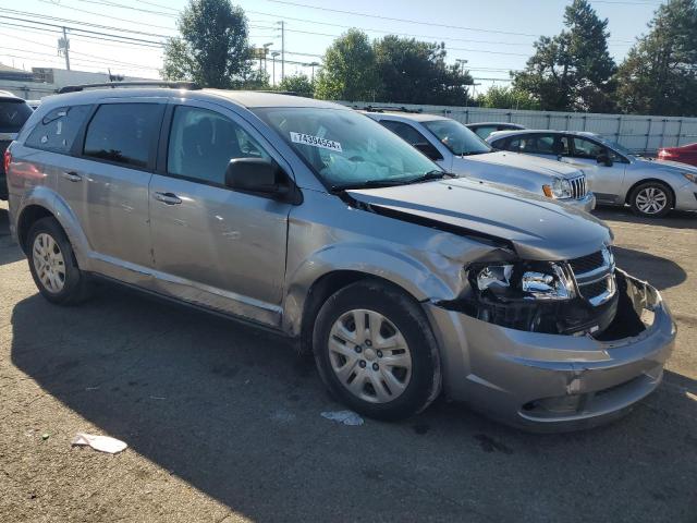 Photo 3 VIN: 3C4PDCAB6JT520020 - DODGE JOURNEY SE 