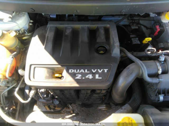 Photo 9 VIN: 3C4PDCAB7CT206847 - DODGE JOURNEY 