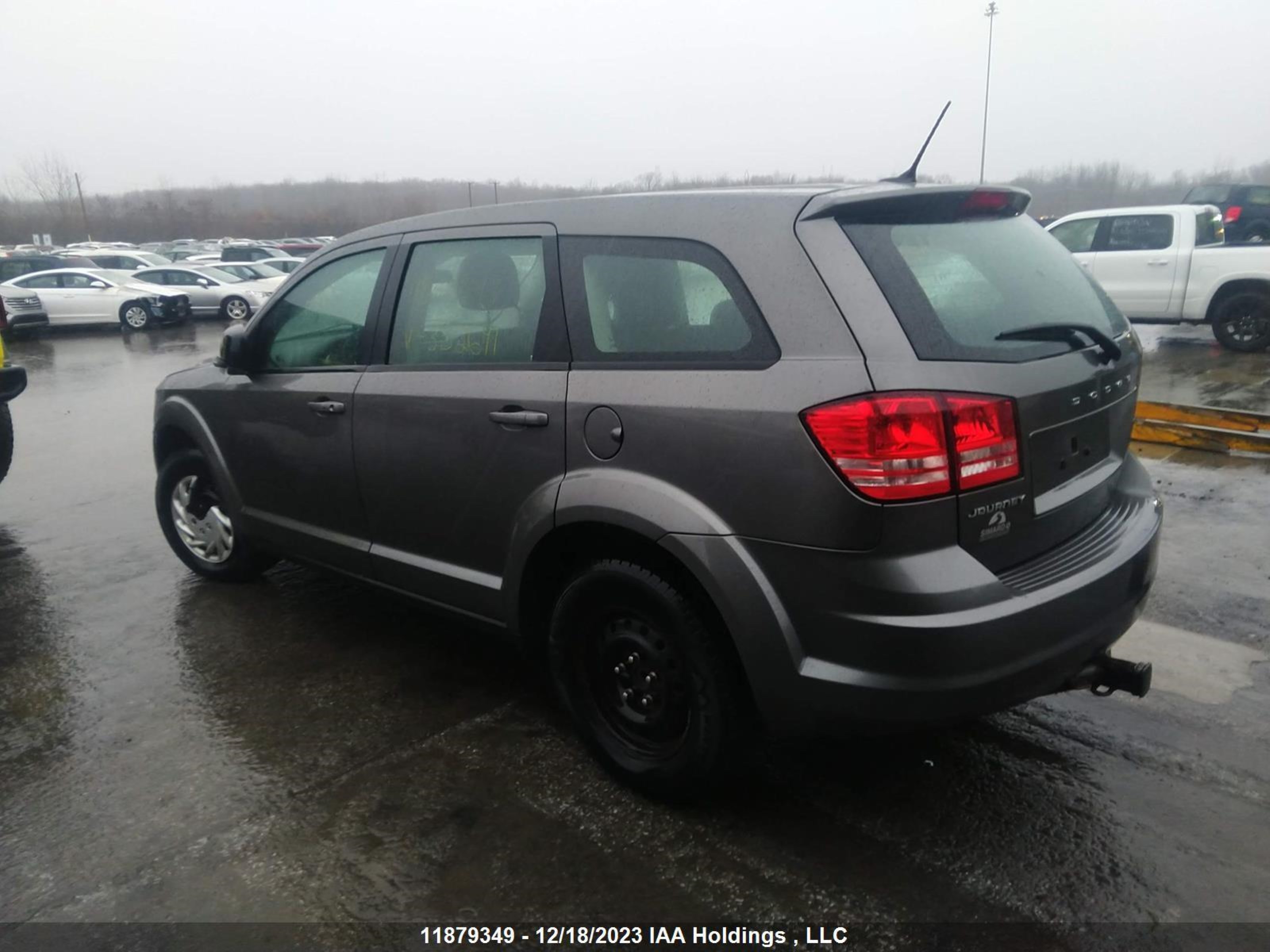 Photo 2 VIN: 3C4PDCAB7CT332691 - DODGE JOURNEY 