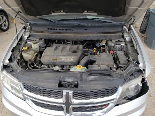 Photo 6 VIN: 3C4PDCAB7CT389683 - DODGE JOURNEY SE 