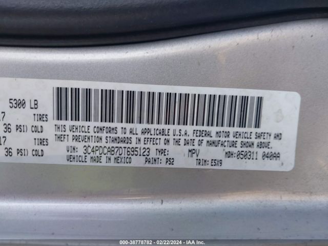 Photo 8 VIN: 3C4PDCAB7DT695123 - DODGE JOURNEY 