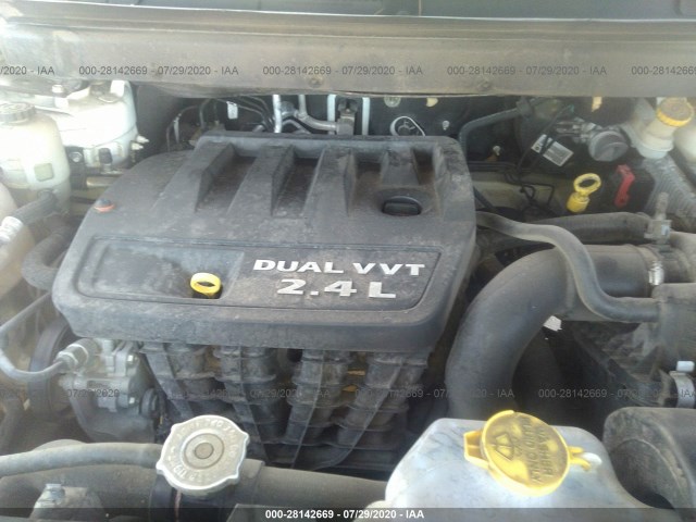 Photo 9 VIN: 3C4PDCAB7FT700730 - DODGE JOURNEY 