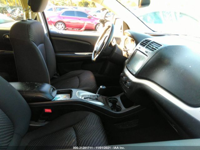 Photo 4 VIN: 3C4PDCAB7GT185410 - DODGE JOURNEY 