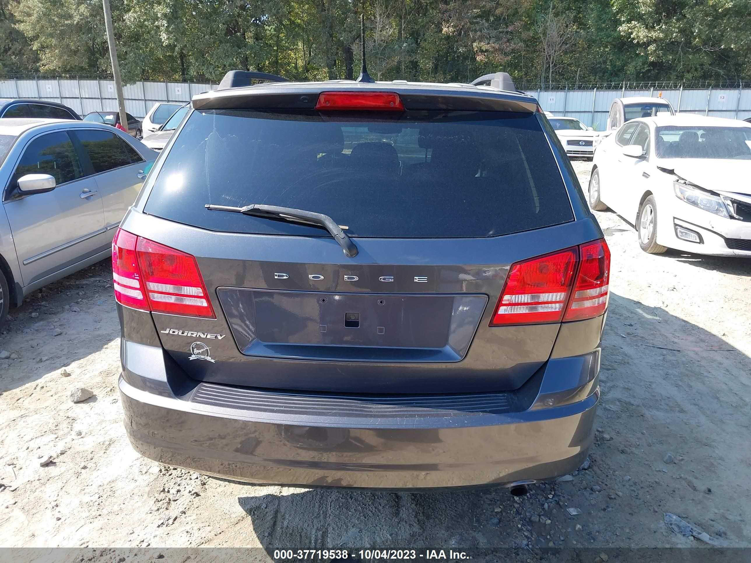 Photo 16 VIN: 3C4PDCAB7GT245069 - DODGE JOURNEY 