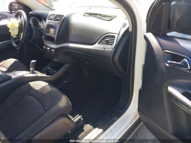 Photo 4 VIN: 3C4PDCAB7HT552906 - DODGE JOURNEY 