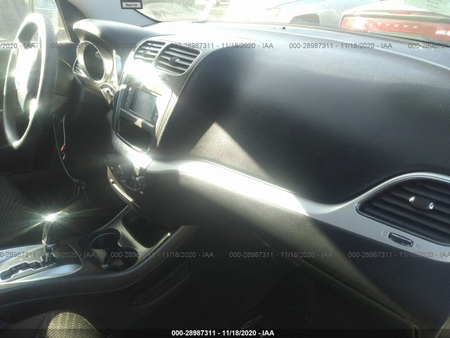 Photo 4 VIN: 3C4PDCAB7HT627071 - DODGE JOURNEY 