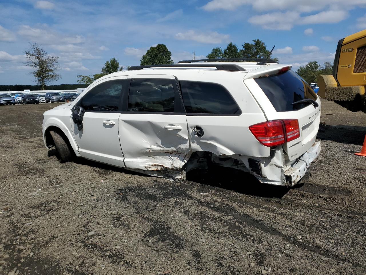 Photo 1 VIN: 3C4PDCAB7JT171790 - DODGE JOURNEY 