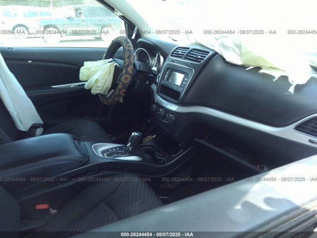 Photo 4 VIN: 3C4PDCAB7JT183972 - DODGE JOURNEY 