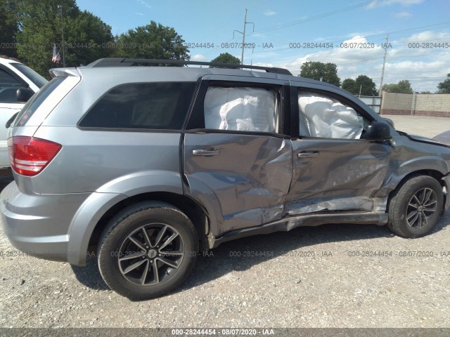 Photo 5 VIN: 3C4PDCAB7JT183972 - DODGE JOURNEY 