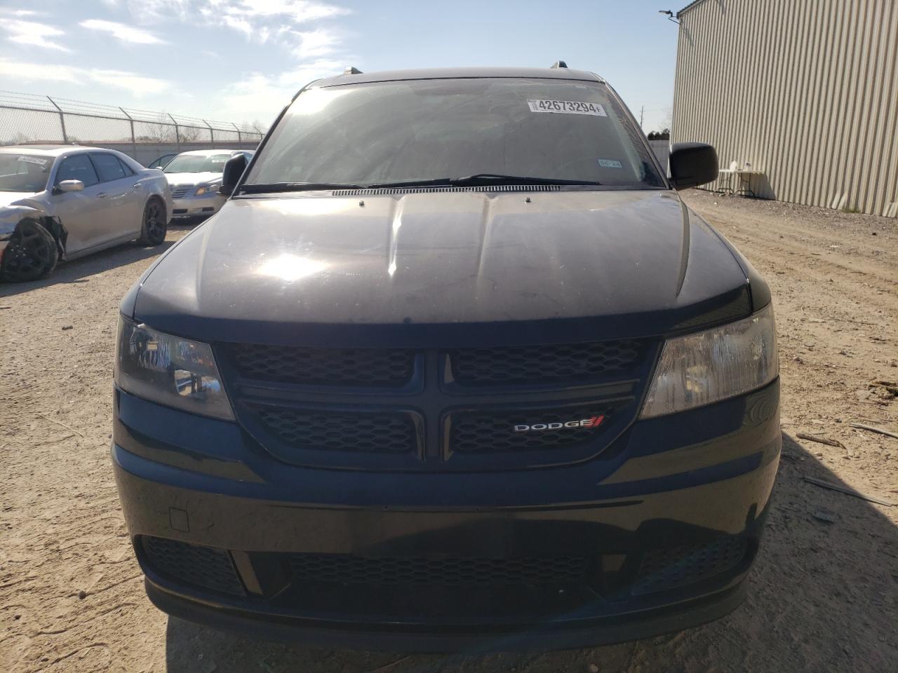 Photo 4 VIN: 3C4PDCAB7JT216842 - DODGE JOURNEY 