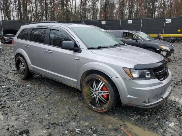 Photo 3 VIN: 3C4PDCAB7JT294585 - DODGE JOURNEY SE 