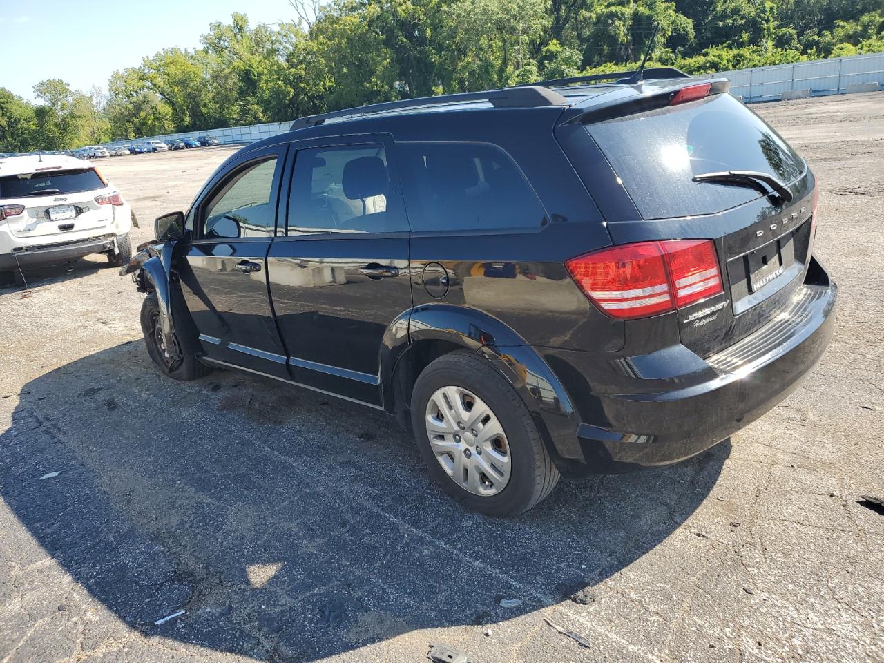 Photo 1 VIN: 3C4PDCAB7JT302149 - DODGE JOURNEY 