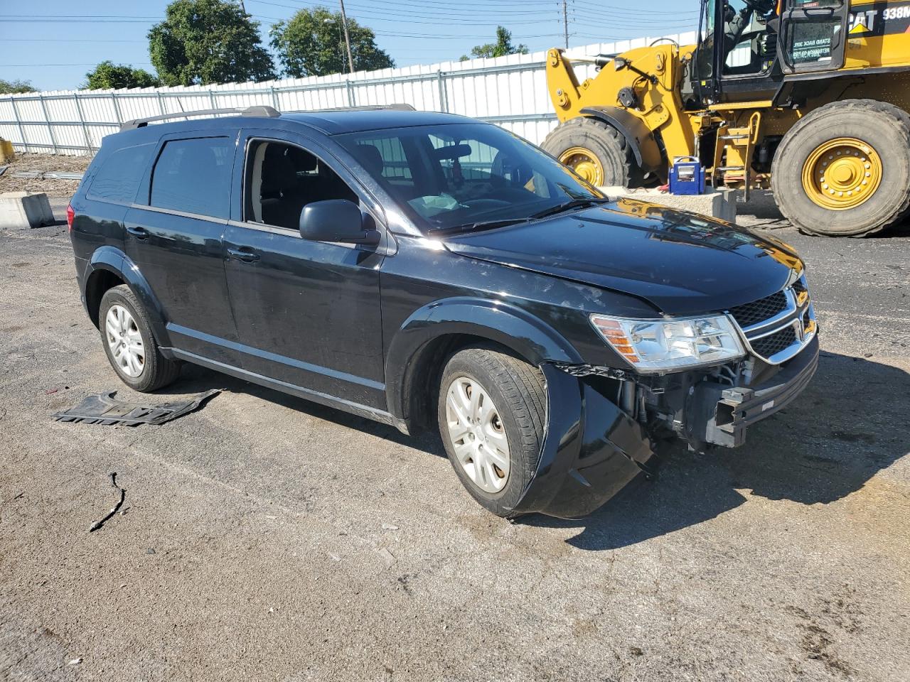 Photo 3 VIN: 3C4PDCAB7JT302149 - DODGE JOURNEY 