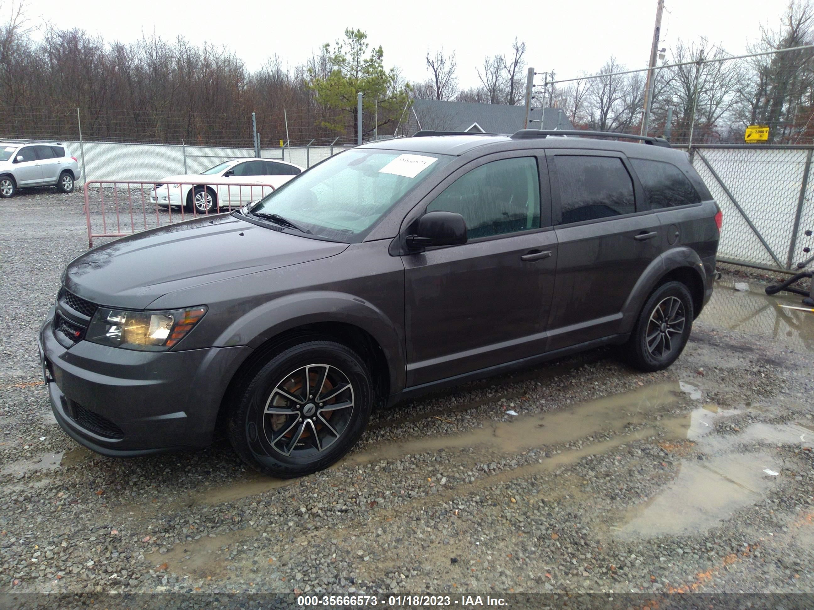 Photo 1 VIN: 3C4PDCAB7JT384674 - DODGE JOURNEY 