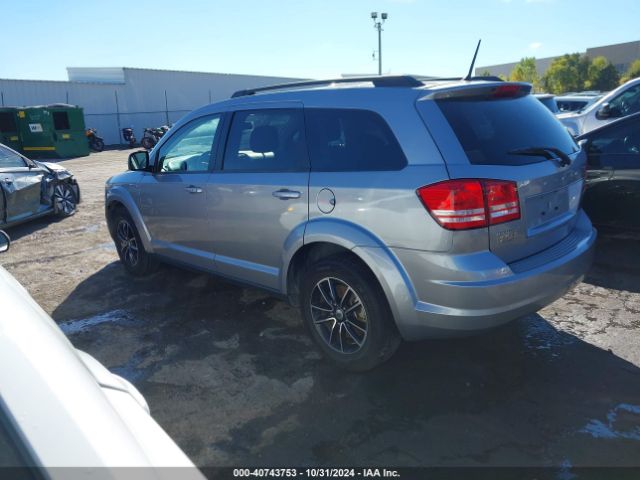 Photo 2 VIN: 3C4PDCAB7JT507258 - DODGE JOURNEY 