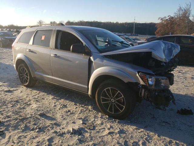 Photo 3 VIN: 3C4PDCAB7JT521466 - DODGE JOURNEY SE 