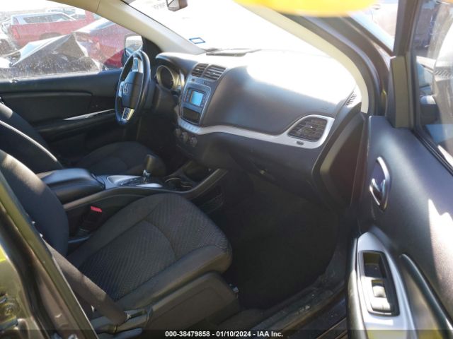 Photo 4 VIN: 3C4PDCAB7JT527929 - DODGE JOURNEY 