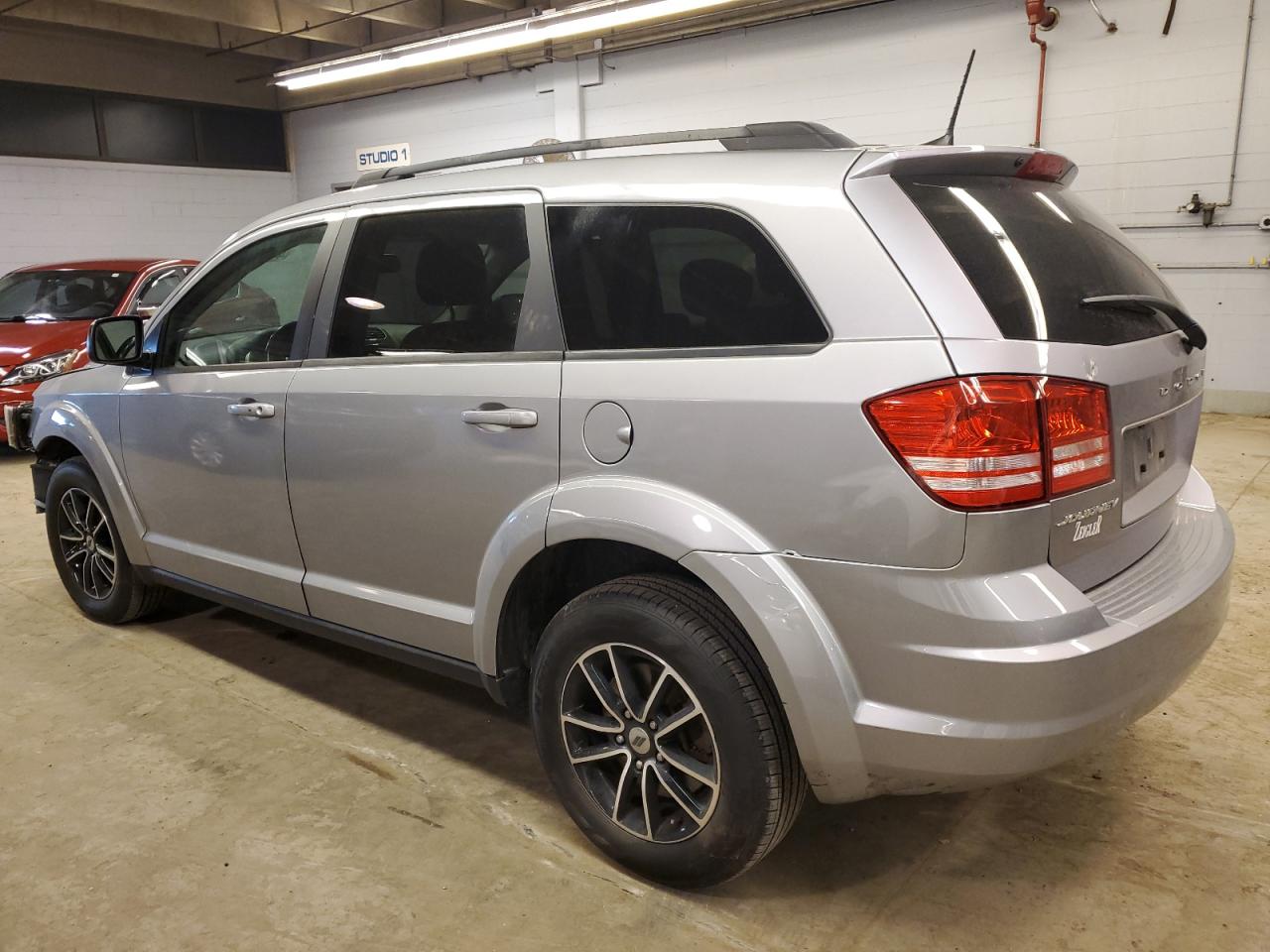 Photo 1 VIN: 3C4PDCAB7JT536081 - DODGE JOURNEY 