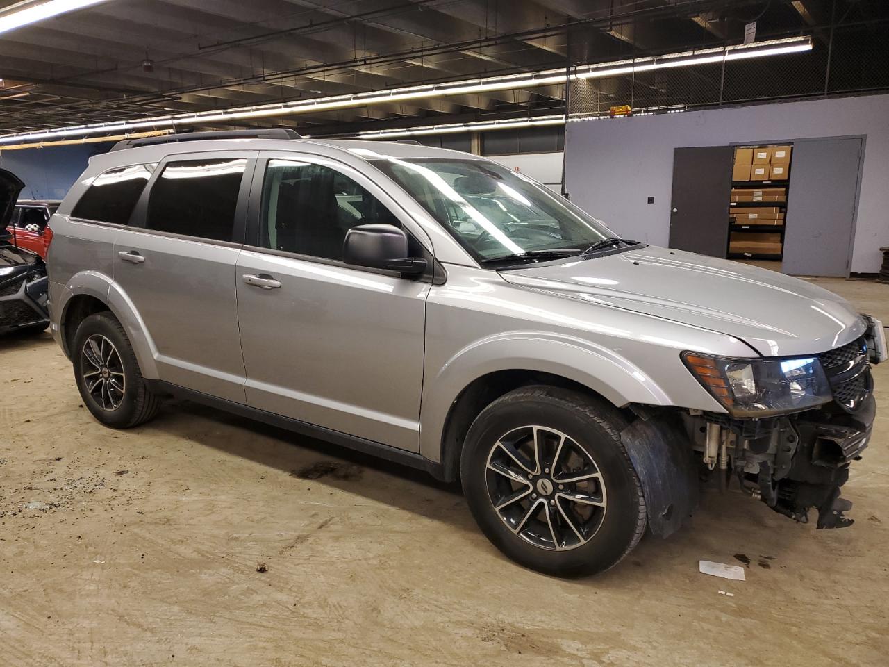 Photo 3 VIN: 3C4PDCAB7JT536081 - DODGE JOURNEY 